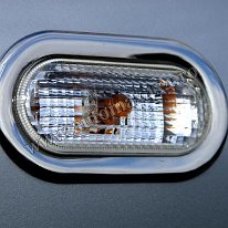 VW. New Polo '06- Rama crom semnalizator b Pret - Cere oferta