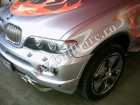 BMW X5 Rama crom far Bullbar inox BMW X5, praguri inox BMW X5, praguri aluminiu BMW X5, scut metalic motor BMW X5, carlig tractare BMW X5, jenti aliaj BMW X5, paravanturi geam BMW...