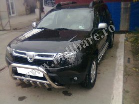 D. Duster Bullbar inox B004 (5) Bullbar inox Dacia Duster, bullbar poliuretan Dacia Duster, praguri inox Dacia Duster, praguri aluminiu Dacia Duster, toros-uri Dacia Duster, scut metalic motor...