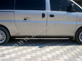 Hyundai H1 97-07 Praguri P006 (1) Bullbar inox Hyundai H1 '97-'07, bullbar poliuretan Hyundai H1 '97-'07, praguri inox Hyundai H1 '97-'07, praguri aluminiu Hyundai H1 '97-'07, toros-uri Hyundai...