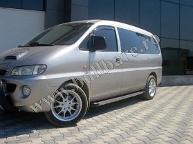 Hyundai H1 97-07 Praguri P006 (3) Bullbar inox Hyundai H1 '97-'07, bullbar poliuretan Hyundai H1 '97-'07, praguri inox Hyundai H1 '97-'07, praguri aluminiu Hyundai H1 '97-'07, toros-uri Hyundai...