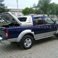 Nissan Skystar Hard top fibra Pret - Cere oferta